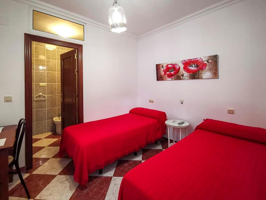 Pension Hidalgo 1 Utrera Exterior photo